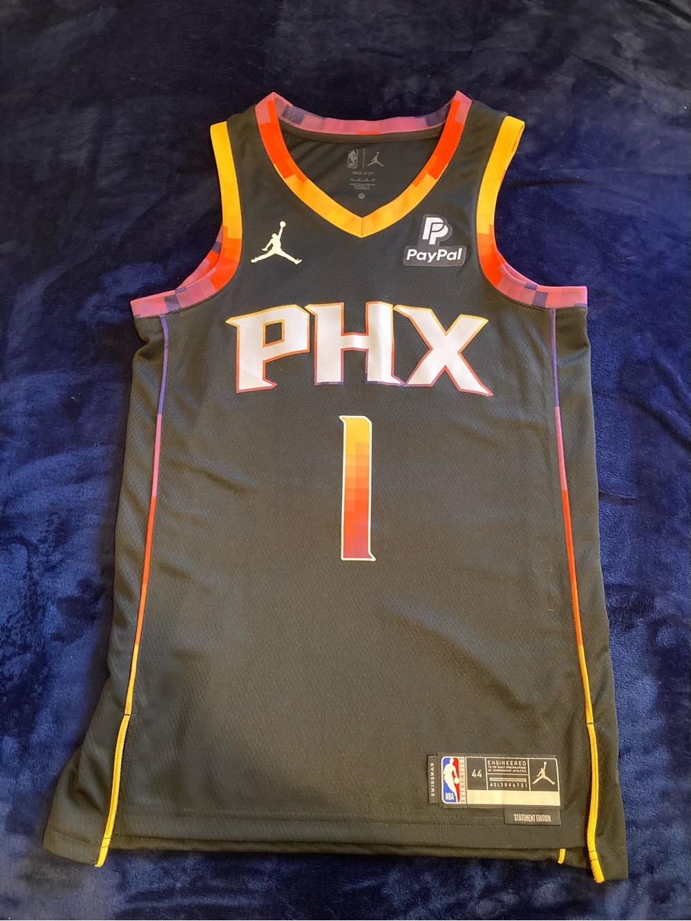 Nike NBA phoenix suns Devin Booker Statement Swingman Jersey Men’s Medium